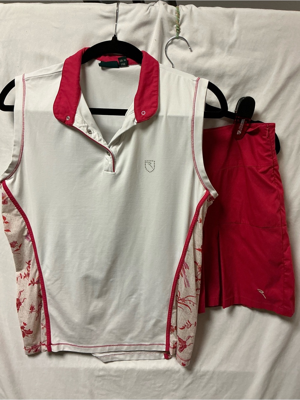 Sleeveless Golf Skort Set - White and Pink
